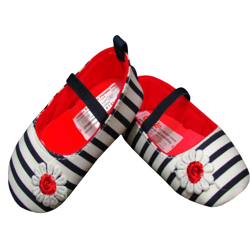 پاپوش کودک دخترانه طرح راه راه گلدار